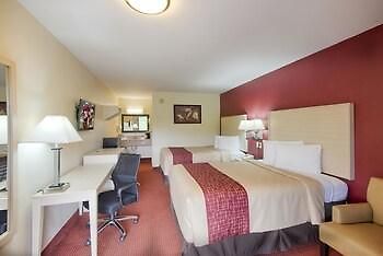 Avid Hotel סטאונטון מראה חיצוני תמונה